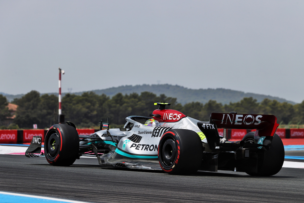 GP FRANCIA, Lewis Hamilton (GBR) Mercedes AMG F1 W13.
23.07.2022. Formula 1 World Championship, Rd 12, French Grand Prix, Paul Ricard, France, Qualifiche Day.
- www.xpbimages.com, EMail: requests@xpbimages.com © Copyright: Moy / XPB Images