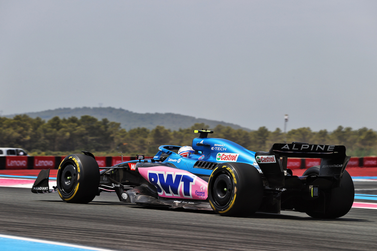GP FRANCIA, Esteban Ocon (FRA) Alpine F1 Team A522.
23.07.2022. Formula 1 World Championship, Rd 12, French Grand Prix, Paul Ricard, France, Qualifiche Day.
- www.xpbimages.com, EMail: requests@xpbimages.com © Copyright: Moy / XPB Images