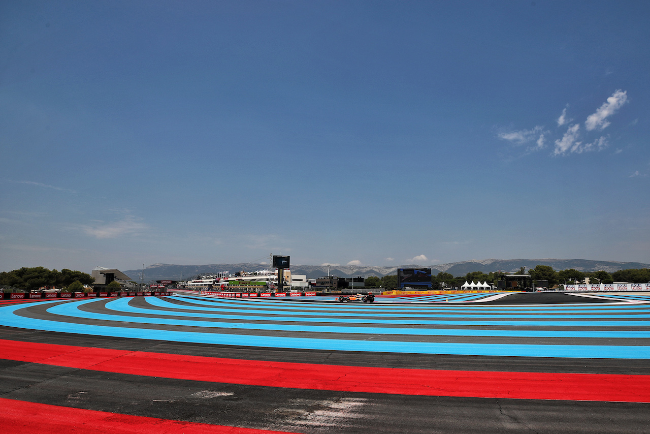 GP FRANCIA, Lando Norris (GBR) McLaren MCL36.
23.07.2022. Formula 1 World Championship, Rd 12, French Grand Prix, Paul Ricard, France, Qualifiche Day.
- www.xpbimages.com, EMail: requests@xpbimages.com © Copyright: Moy / XPB Images