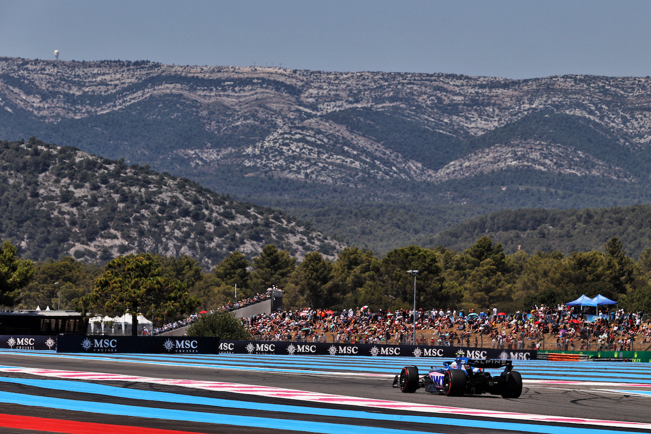 GP FRANCIA, Esteban Ocon (FRA) Alpine F1 Team A522.
22.07.2022. Formula 1 World Championship, Rd 12, French Grand Prix, Paul Ricard, France, Practice Day.
- www.xpbimages.com, EMail: requests@xpbimages.com © Copyright: Moy / XPB Images