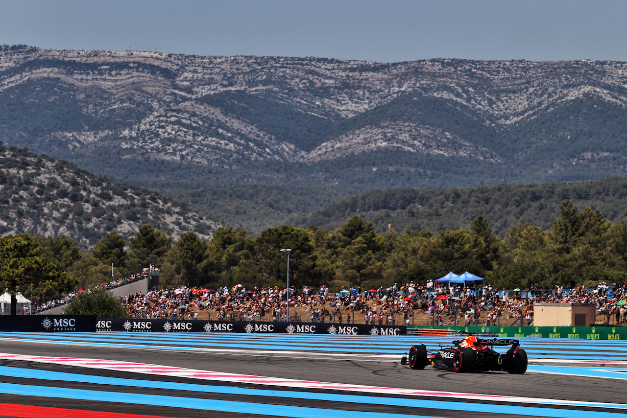 GP FRANCIA, Max Verstappen (NLD) Red Bull Racing RB18.
22.07.2022. Formula 1 World Championship, Rd 12, French Grand Prix, Paul Ricard, France, Practice Day.
- www.xpbimages.com, EMail: requests@xpbimages.com © Copyright: Moy / XPB Images