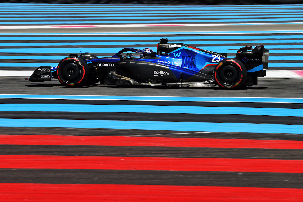 GP FRANCIA, Alexander Albon (THA) Williams Racing FW44.
22.07.2022. Formula 1 World Championship, Rd 12, French Grand Prix, Paul Ricard, France, Practice Day.
- www.xpbimages.com, EMail: requests@xpbimages.com © Copyright: Moy / XPB Images