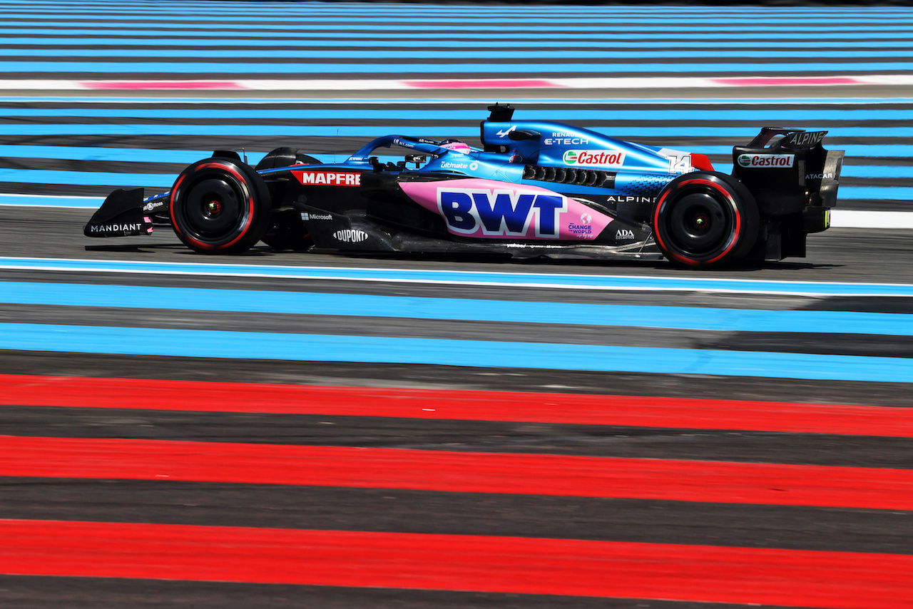 GP FRANCIA, Fernando Alonso (ESP) Alpine F1 Team A522.
22.07.2022. Formula 1 World Championship, Rd 12, French Grand Prix, Paul Ricard, France, Practice Day.
- www.xpbimages.com, EMail: requests@xpbimages.com © Copyright: Moy / XPB Images