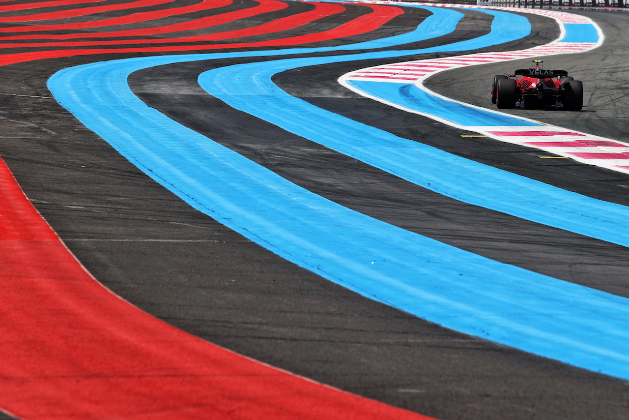 GP FRANCIA, Carlos Sainz Jr (ESP) Ferrari F1-75.
22.07.2022. Formula 1 World Championship, Rd 12, French Grand Prix, Paul Ricard, France, Practice Day.
- www.xpbimages.com, EMail: requests@xpbimages.com © Copyright: Moy / XPB Images