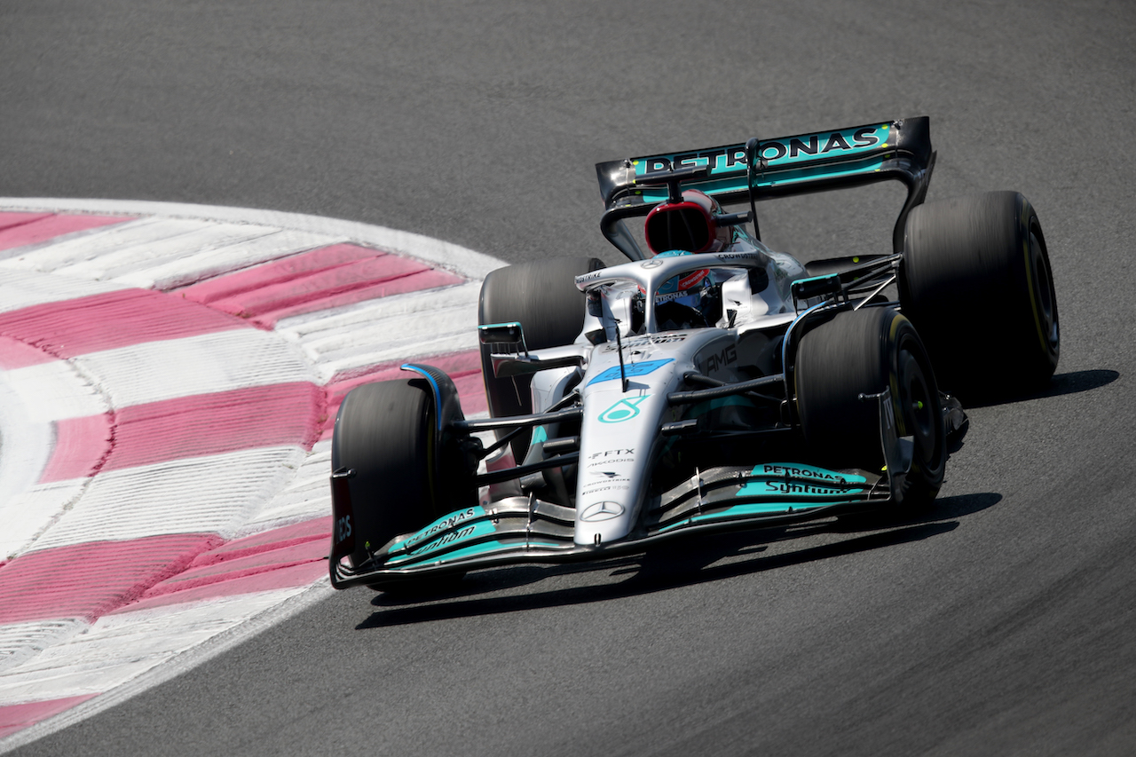 GP FRANCIA, George Russell (GBR) Mercedes AMG F1 W13.
22.07.2022. Formula 1 World Championship, Rd 12, French Grand Prix, Paul Ricard, France, Practice Day.
 - www.xpbimages.com, EMail: requests@xpbimages.com © Copyright: Coates / XPB Images