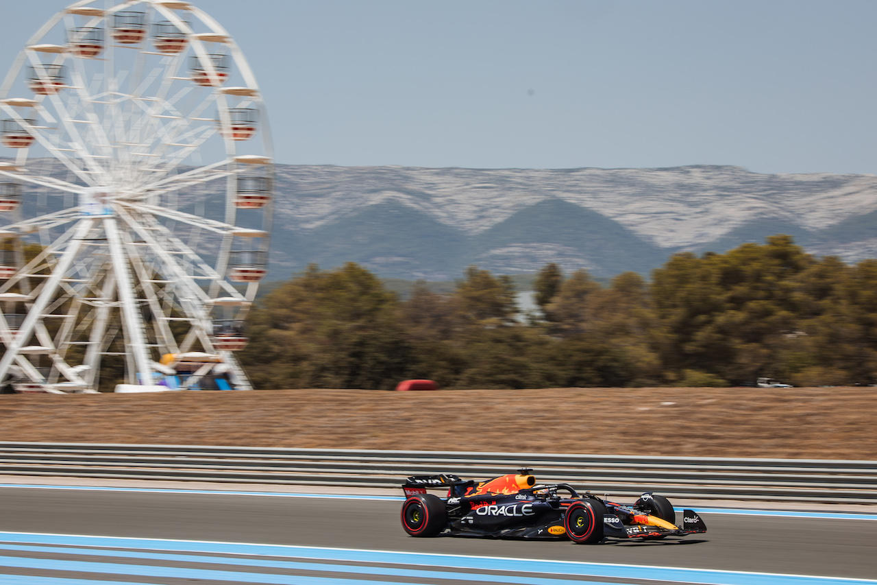 GP FRANCIA, Max Verstappen (NLD) Red Bull Racing RB18.
22.07.2022. Formula 1 World Championship, Rd 12, French Grand Prix, Paul Ricard, France, Practice Day.
- www.xpbimages.com, EMail: requests@xpbimages.com © Copyright: Bearne / XPB Images