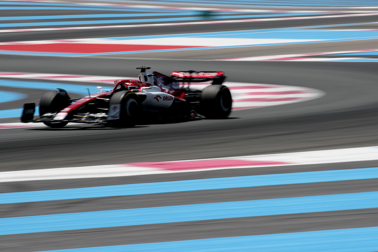 GP FRANCIA, Robert Kubica (POL) Alfa Romeo F1 Team C42 Reserve Driver.
22.07.2022. Formula 1 World Championship, Rd 12, French Grand Prix, Paul Ricard, France, Practice Day.
 - www.xpbimages.com, EMail: requests@xpbimages.com © Copyright: Coates / XPB Images