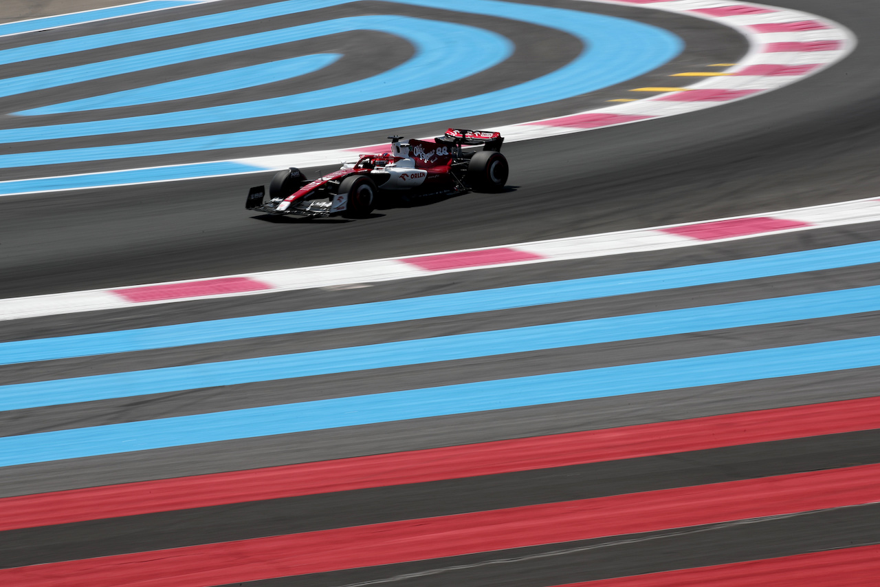 GP FRANCIA, Robert Kubica (POL) Alfa Romeo F1 Team C42 Reserve Driver.
22.07.2022. Formula 1 World Championship, Rd 12, French Grand Prix, Paul Ricard, France, Practice Day.
 - www.xpbimages.com, EMail: requests@xpbimages.com © Copyright: Coates / XPB Images