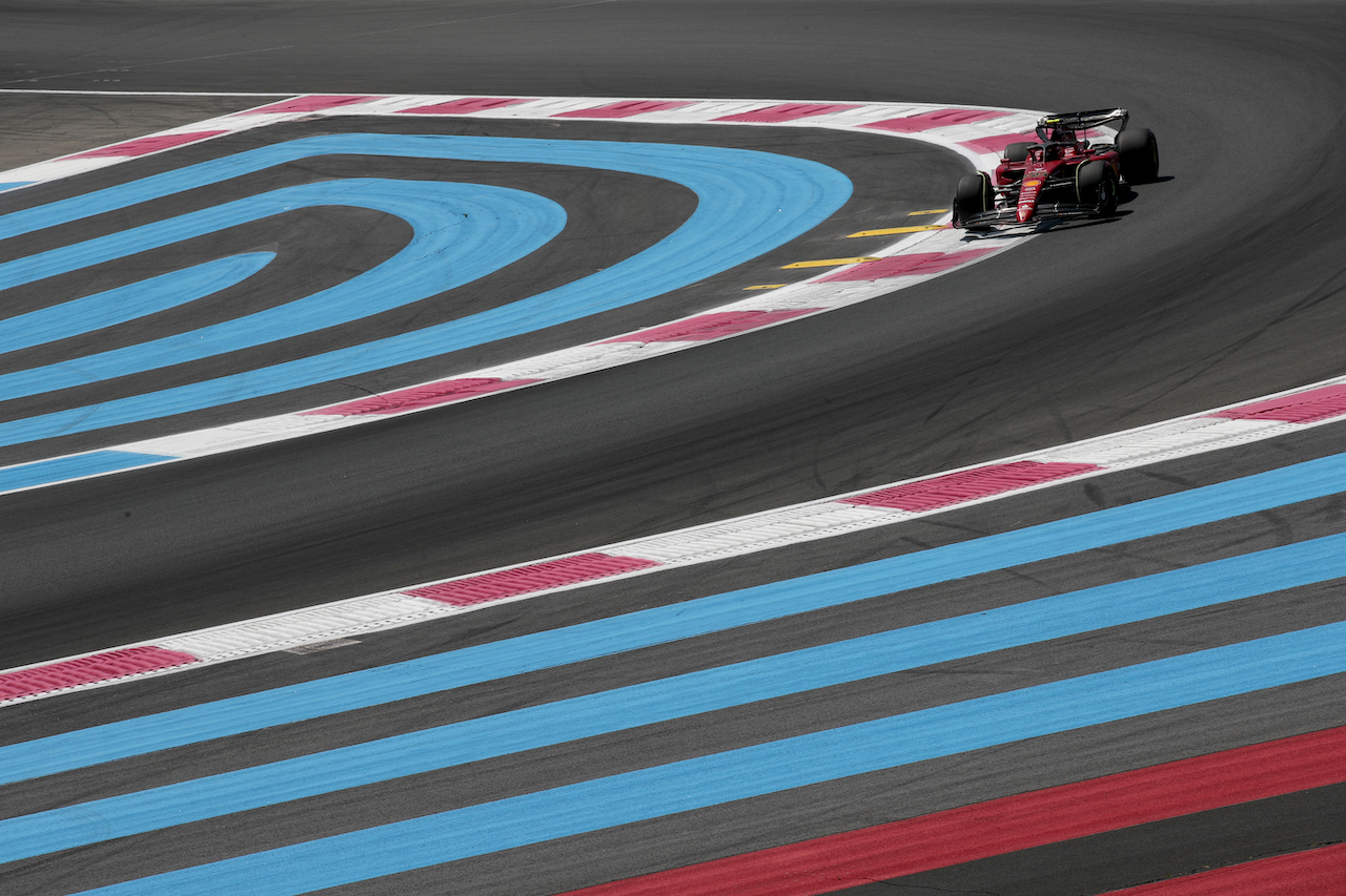 GP FRANCIA, Carlos Sainz Jr (ESP) Ferrari F1-75.
22.07.2022. Formula 1 World Championship, Rd 12, French Grand Prix, Paul Ricard, France, Practice Day.
 - www.xpbimages.com, EMail: requests@xpbimages.com © Copyright: Coates / XPB Images