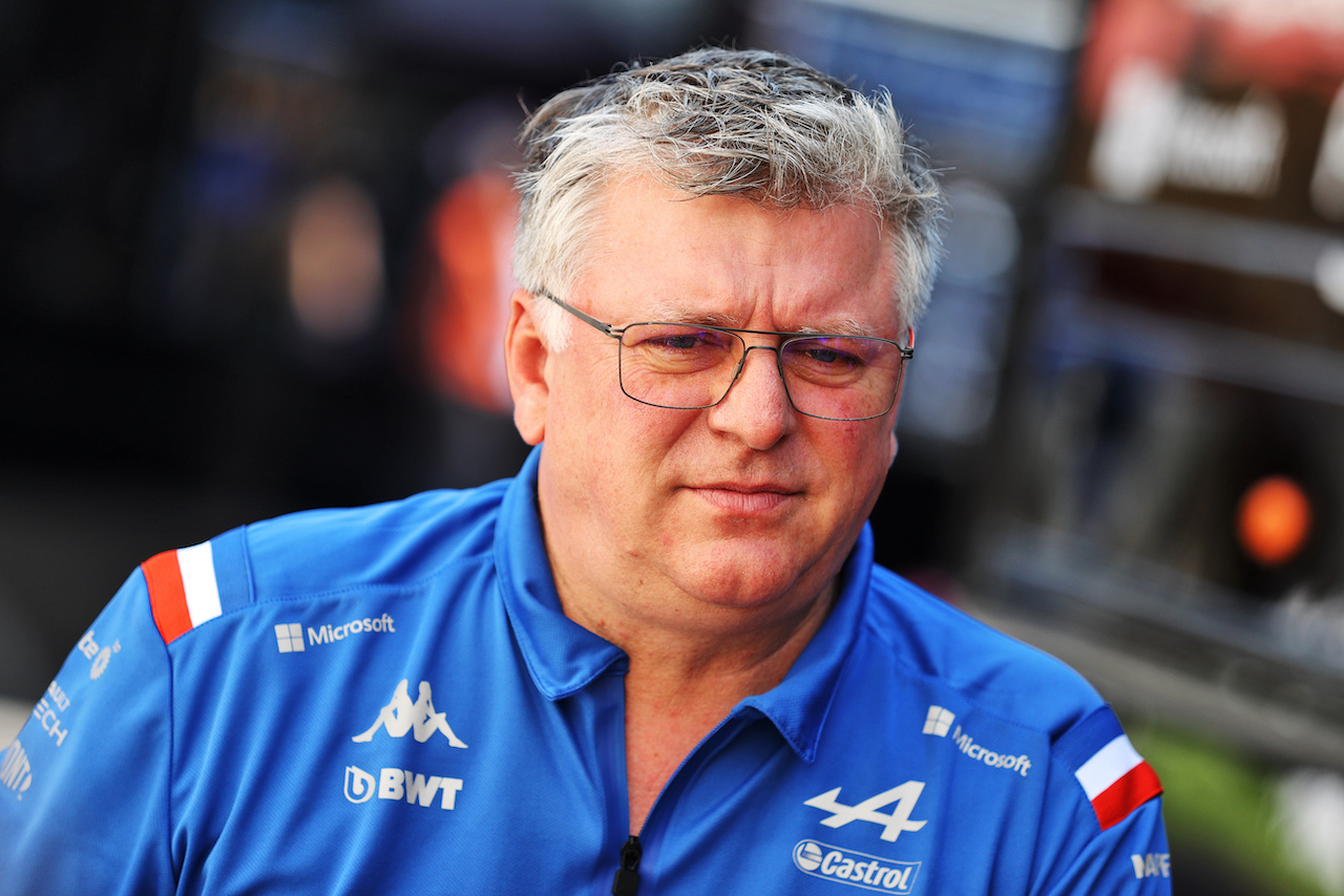 GP FRANCIA, Otmar Szafnauer (USA) Alpine F1 Team, Team Principal.
22.07.2022. Formula 1 World Championship, Rd 12, French Grand Prix, Paul Ricard, France, Practice Day.
- www.xpbimages.com, EMail: requests@xpbimages.com © Copyright: Moy / XPB Images