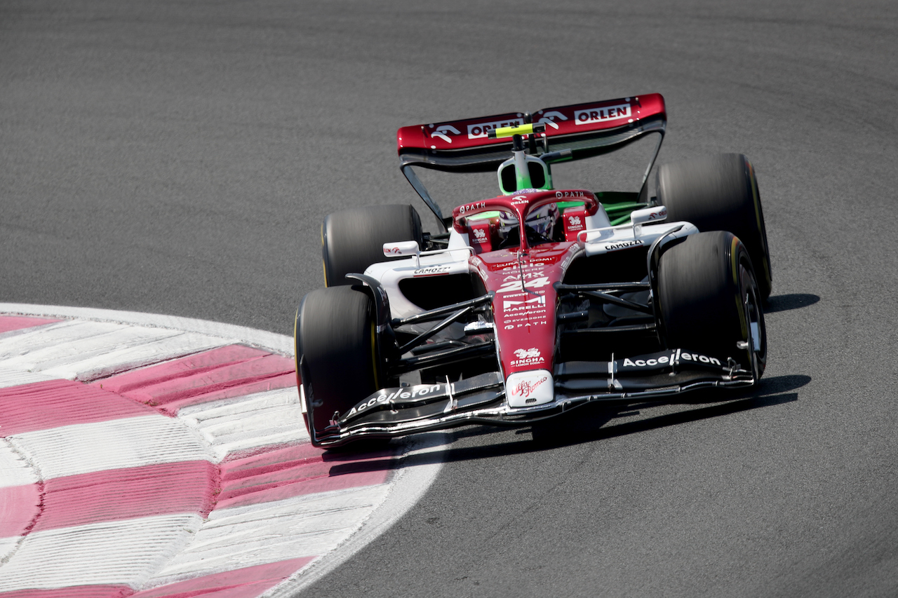 GP FRANCIA, Guanyu Zhou (CHN) Alfa Romeo F1 Team C42.
22.07.2022. Formula 1 World Championship, Rd 12, French Grand Prix, Paul Ricard, France, Practice Day.
 - www.xpbimages.com, EMail: requests@xpbimages.com © Copyright: Coates / XPB Images