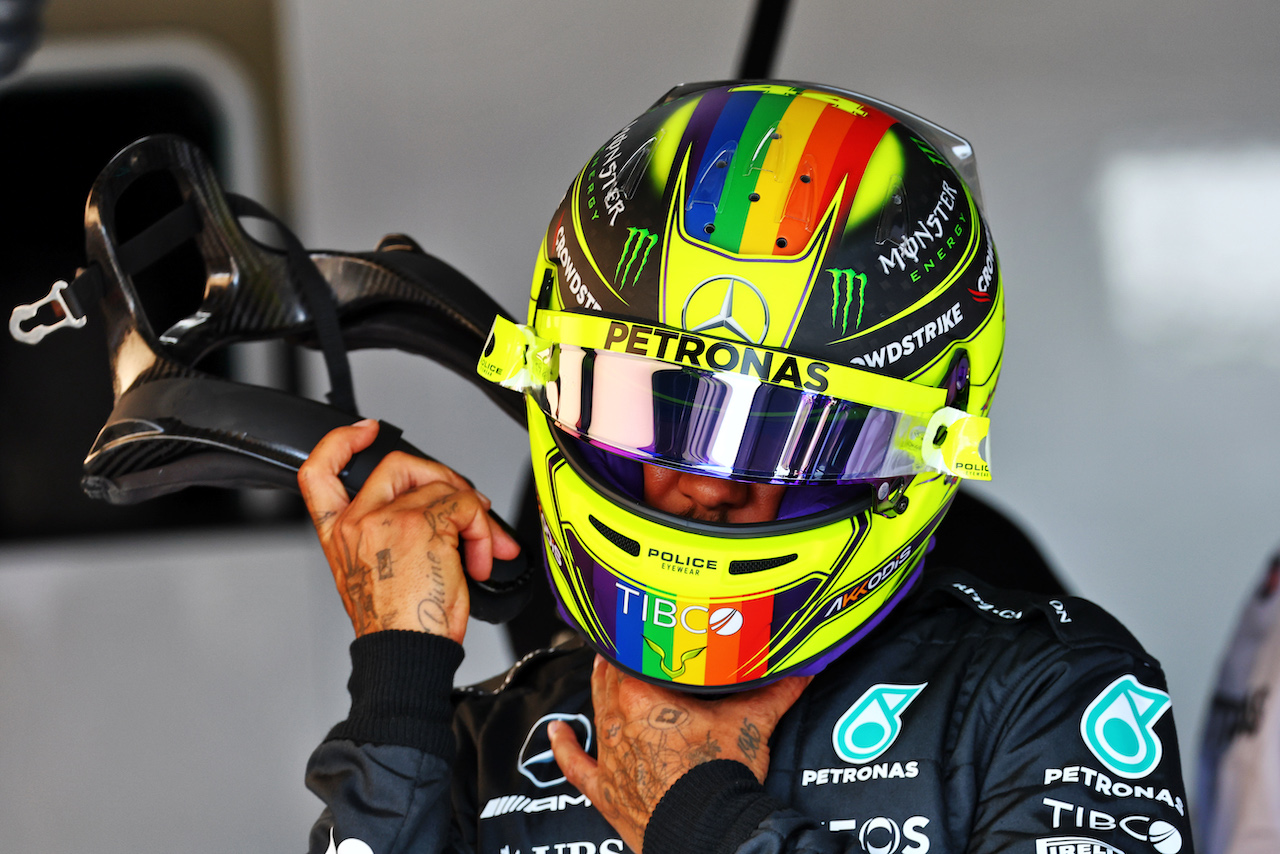 GP FRANCIA, Lewis Hamilton (GBR) Mercedes AMG F1.
22.07.2022. Formula 1 World Championship, Rd 12, French Grand Prix, Paul Ricard, France, Practice Day.
- www.xpbimages.com, EMail: requests@xpbimages.com © Copyright: Batchelor / XPB Images