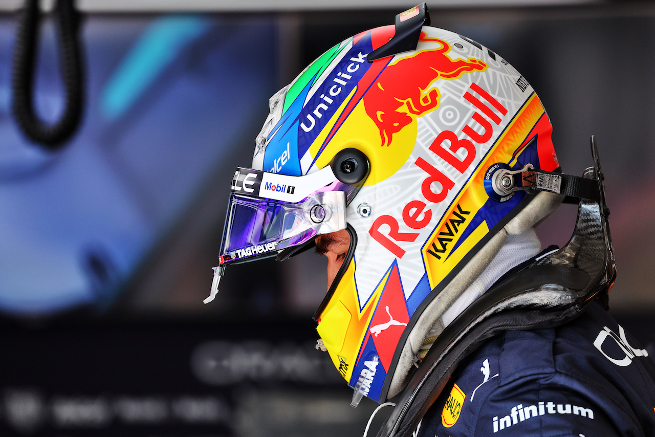 GP FRANCIA, Sergio Perez (MEX) Red Bull Racing.
22.07.2022. Formula 1 World Championship, Rd 12, French Grand Prix, Paul Ricard, France, Practice Day.
- www.xpbimages.com, EMail: requests@xpbimages.com © Copyright: Batchelor / XPB Images