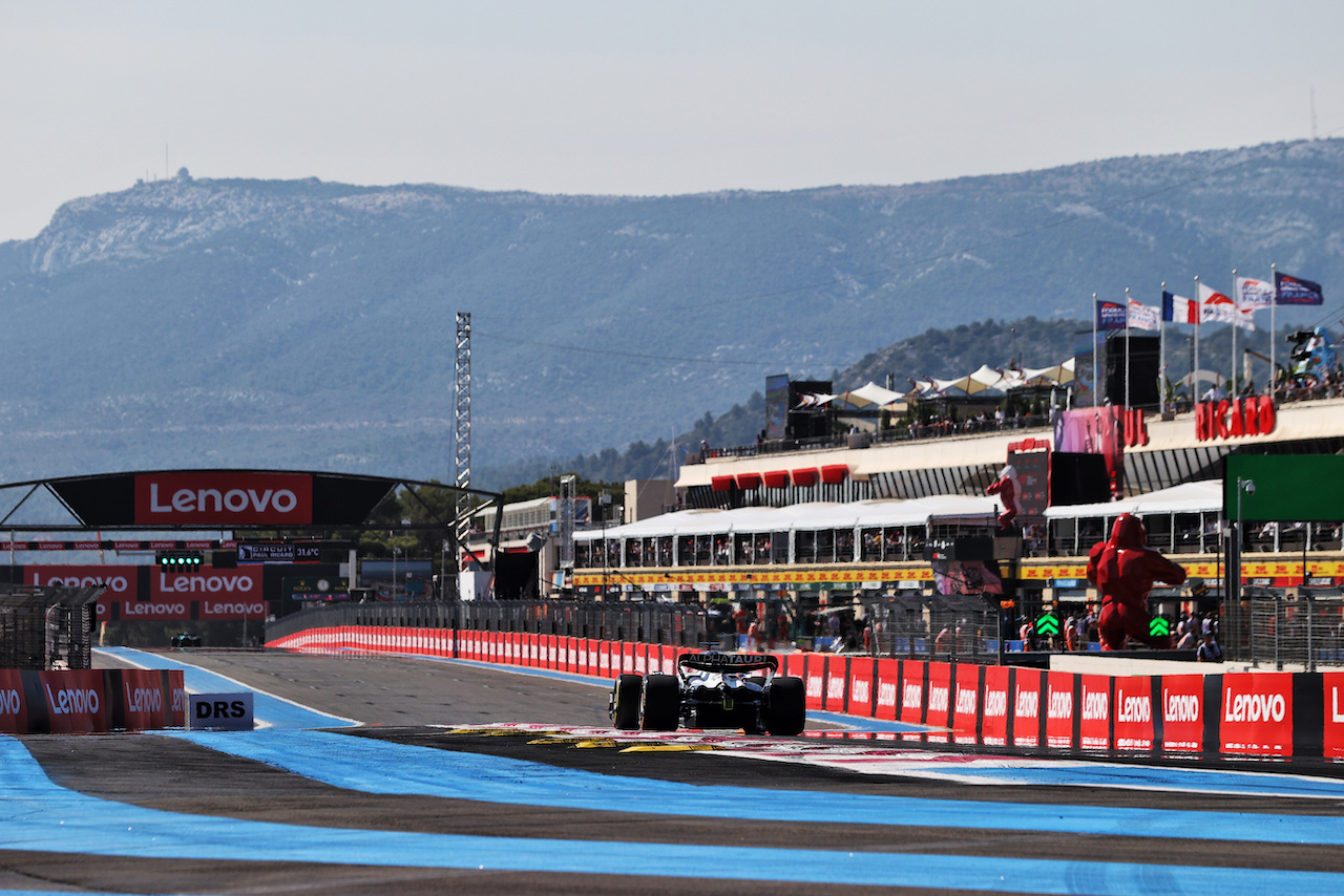 GP FRANCIA, Pierre Gasly (FRA) AlphaTauri AT03.
22.07.2022. Formula 1 World Championship, Rd 12, French Grand Prix, Paul Ricard, France, Practice Day.
- www.xpbimages.com, EMail: requests@xpbimages.com © Copyright: Moy / XPB Images