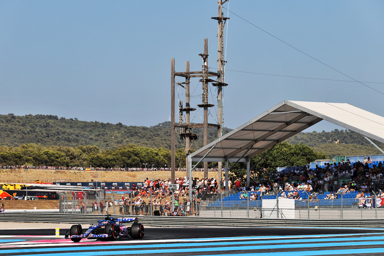 GP FRANCIA, Fernando Alonso (ESP) Alpine F1 Team A522.
22.07.2022. Formula 1 World Championship, Rd 12, French Grand Prix, Paul Ricard, France, Practice Day.
- www.xpbimages.com, EMail: requests@xpbimages.com © Copyright: Moy / XPB Images