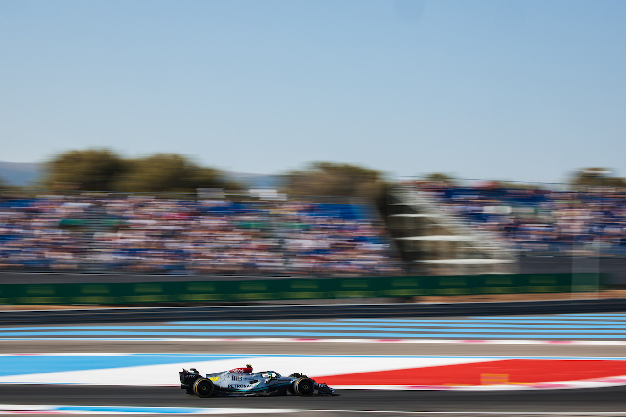 GP FRANCIA, Lewis Hamilton (GBR) Mercedes AMG F1 W13.
22.07.2022. Formula 1 World Championship, Rd 12, French Grand Prix, Paul Ricard, France, Practice Day.
- www.xpbimages.com, EMail: requests@xpbimages.com © Copyright: Bearne / XPB Images