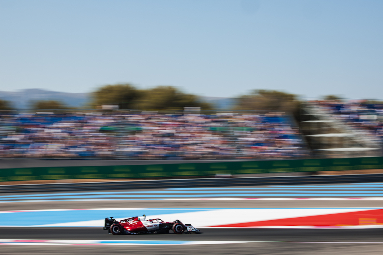 GP FRANCIA, Guanyu Zhou (CHN) Alfa Romeo F1 Team C42.
22.07.2022. Formula 1 World Championship, Rd 12, French Grand Prix, Paul Ricard, France, Practice Day.
- www.xpbimages.com, EMail: requests@xpbimages.com © Copyright: Bearne / XPB Images
