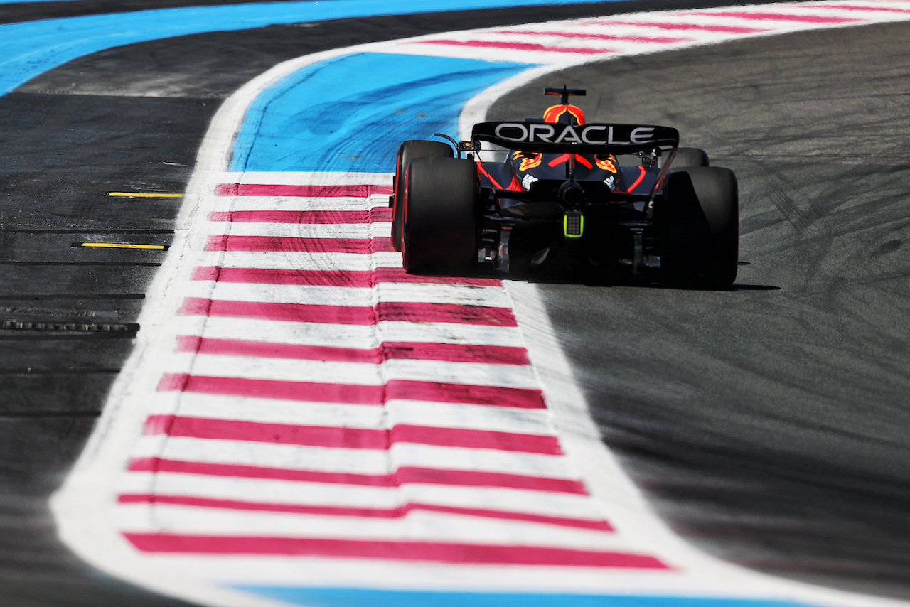 GP FRANCIA, Max Verstappen (NLD) Red Bull Racing RB18.
22.07.2022. Formula 1 World Championship, Rd 12, French Grand Prix, Paul Ricard, France, Practice Day.
- www.xpbimages.com, EMail: requests@xpbimages.com © Copyright: Moy / XPB Images