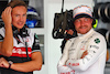GP FRANCIA, Valtteri Bottas (FIN) Alfa Romeo F1 Team with Antti Vierula (FIN) Personal Trainer.
22.07.2022. Formula 1 World Championship, Rd 12, French Grand Prix, Paul Ricard, France, Practice Day.
- www.xpbimages.com, EMail: requests@xpbimages.com © Copyright: Batchelor / XPB Images