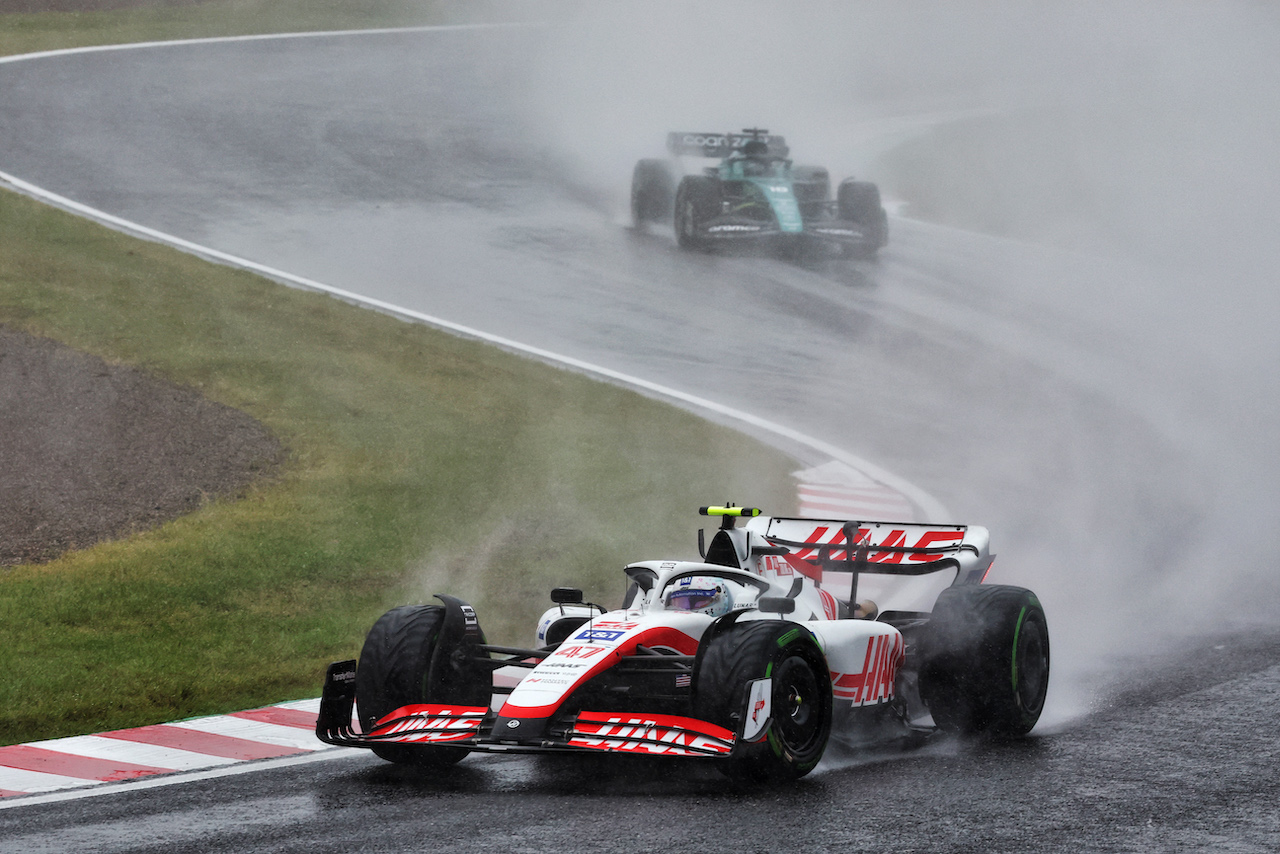 GP GIAPPONE, Mick Schumacher (GER) Haas VF-22.
09.10.2022. Formula 1 World Championship, Rd 18, Japanese Grand Prix, Suzuka, Japan, Gara Day.
 - www.xpbimages.com, EMail: requests@xpbimages.com © Copyright: Coates / XPB Images