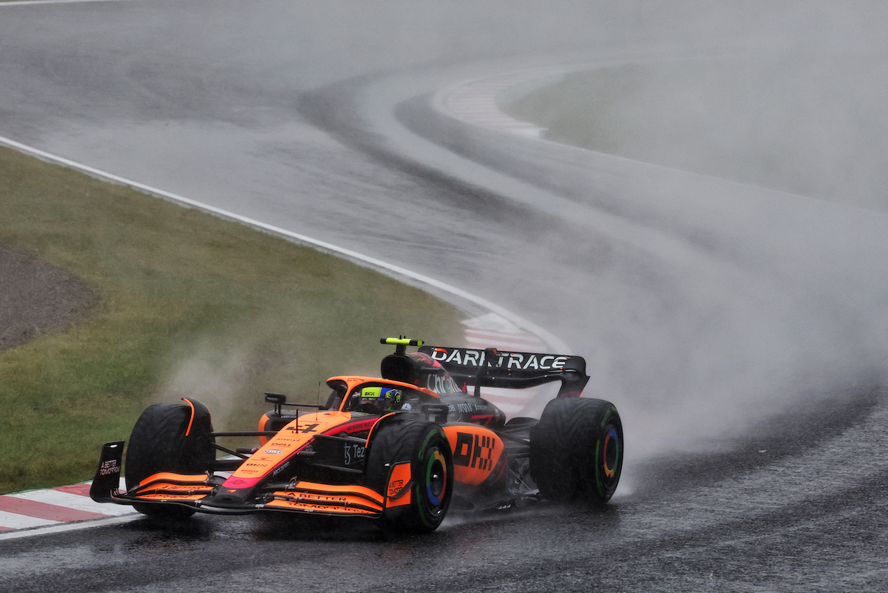 GP GIAPPONE, Lando Norris (GBR) McLaren MCL36.
09.10.2022. Formula 1 World Championship, Rd 18, Japanese Grand Prix, Suzuka, Japan, Gara Day.
 - www.xpbimages.com, EMail: requests@xpbimages.com © Copyright: Coates / XPB Images