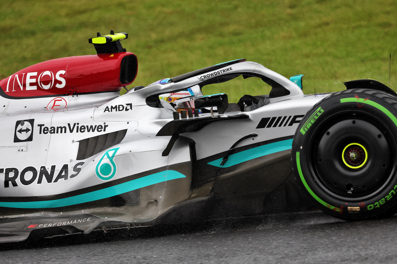 GP GIAPPONE, Lewis Hamilton (GBR) Mercedes AMG F1 W13.
09.10.2022. Formula 1 World Championship, Rd 18, Japanese Grand Prix, Suzuka, Japan, Gara Day.
 - www.xpbimages.com, EMail: requests@xpbimages.com © Copyright: Coates / XPB Images