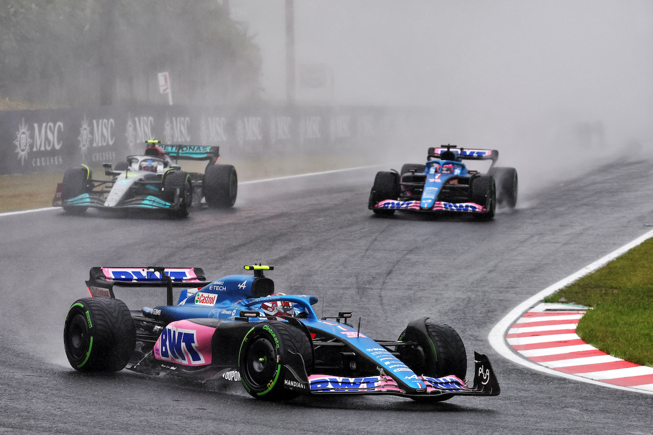 GP GIAPPONE, Esteban Ocon (FRA) Alpine F1 Team A522.
09.10.2022. Formula 1 World Championship, Rd 18, Japanese Grand Prix, Suzuka, Japan, Gara Day.
 - www.xpbimages.com, EMail: requests@xpbimages.com © Copyright: Coates / XPB Images