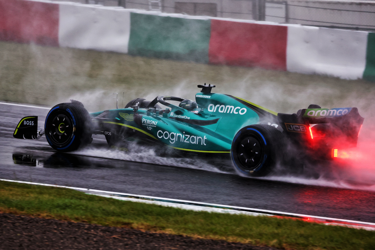 GP GIAPPONE, Lance Stroll (CDN) Aston Martin F1 Team AMR22.
09.10.2022. Formula 1 World Championship, Rd 18, Japanese Grand Prix, Suzuka, Japan, Gara Day.
 - www.xpbimages.com, EMail: requests@xpbimages.com © Copyright: Coates / XPB Images