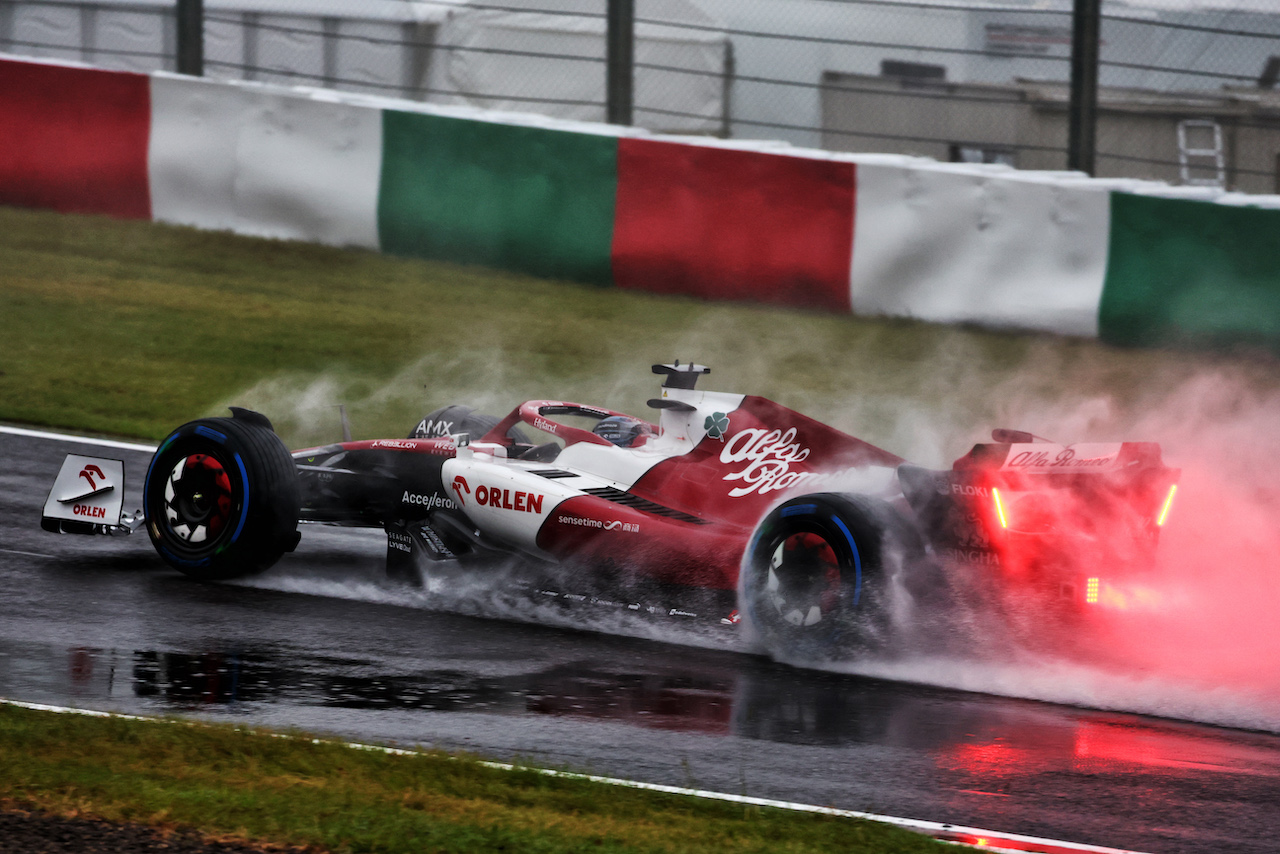 GP GIAPPONE, Valtteri Bottas (FIN) Alfa Romeo F1 Team C42.
09.10.2022. Formula 1 World Championship, Rd 18, Japanese Grand Prix, Suzuka, Japan, Gara Day.
 - www.xpbimages.com, EMail: requests@xpbimages.com © Copyright: Coates / XPB Images