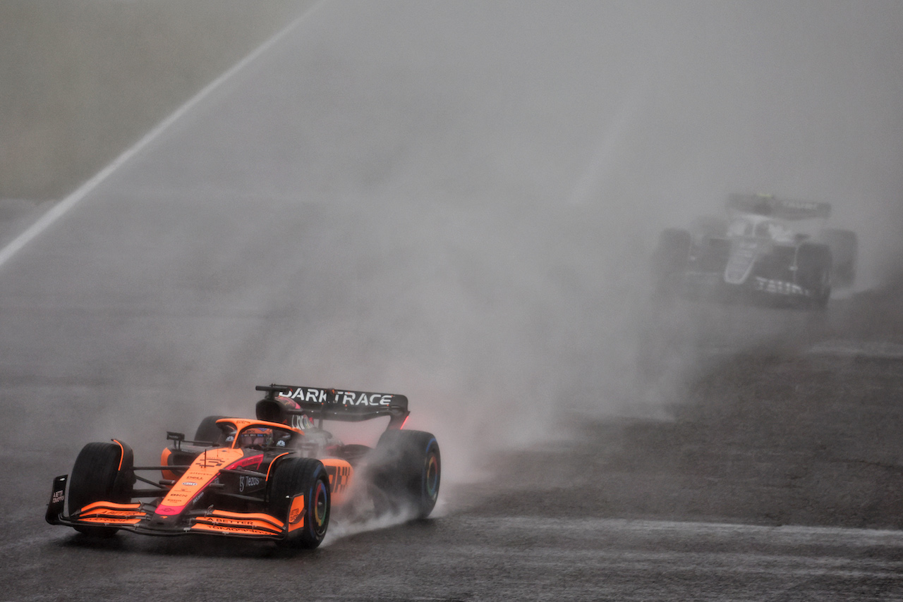 GP GIAPPONE, Daniel Ricciardo (AUS) McLaren MCL36.
09.10.2022. Formula 1 World Championship, Rd 18, Japanese Grand Prix, Suzuka, Japan, Gara Day.
- www.xpbimages.com, EMail: requests@xpbimages.com © Copyright: Batchelor / XPB Images