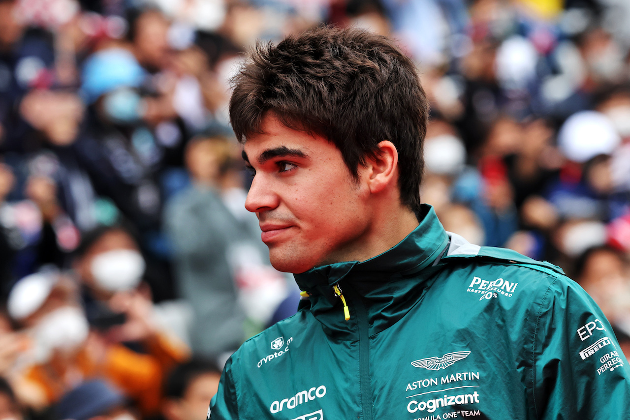 GP GIAPPONE, Lance Stroll (CDN) Aston Martin F1 Team on the drivers parade.
09.10.2022. Formula 1 World Championship, Rd 18, Japanese Grand Prix, Suzuka, Japan, Gara Day.
- www.xpbimages.com, EMail: requests@xpbimages.com © Copyright: Bearne / XPB Images