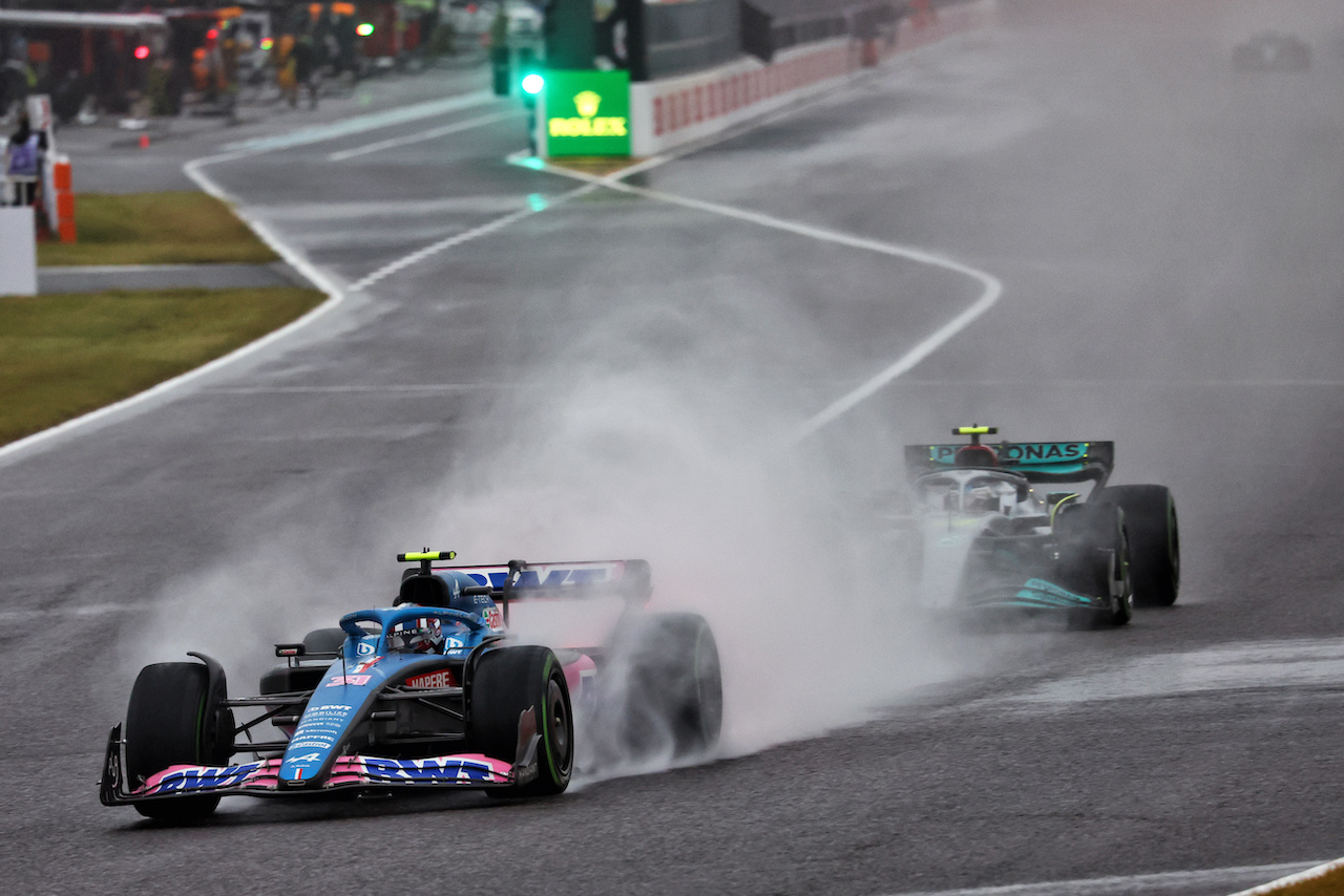 GP GIAPPONE, Esteban Ocon (FRA) Alpine F1 Team A522.
09.10.2022. Formula 1 World Championship, Rd 18, Japanese Grand Prix, Suzuka, Japan, Gara Day.
- www.xpbimages.com, EMail: requests@xpbimages.com © Copyright: Batchelor / XPB Images