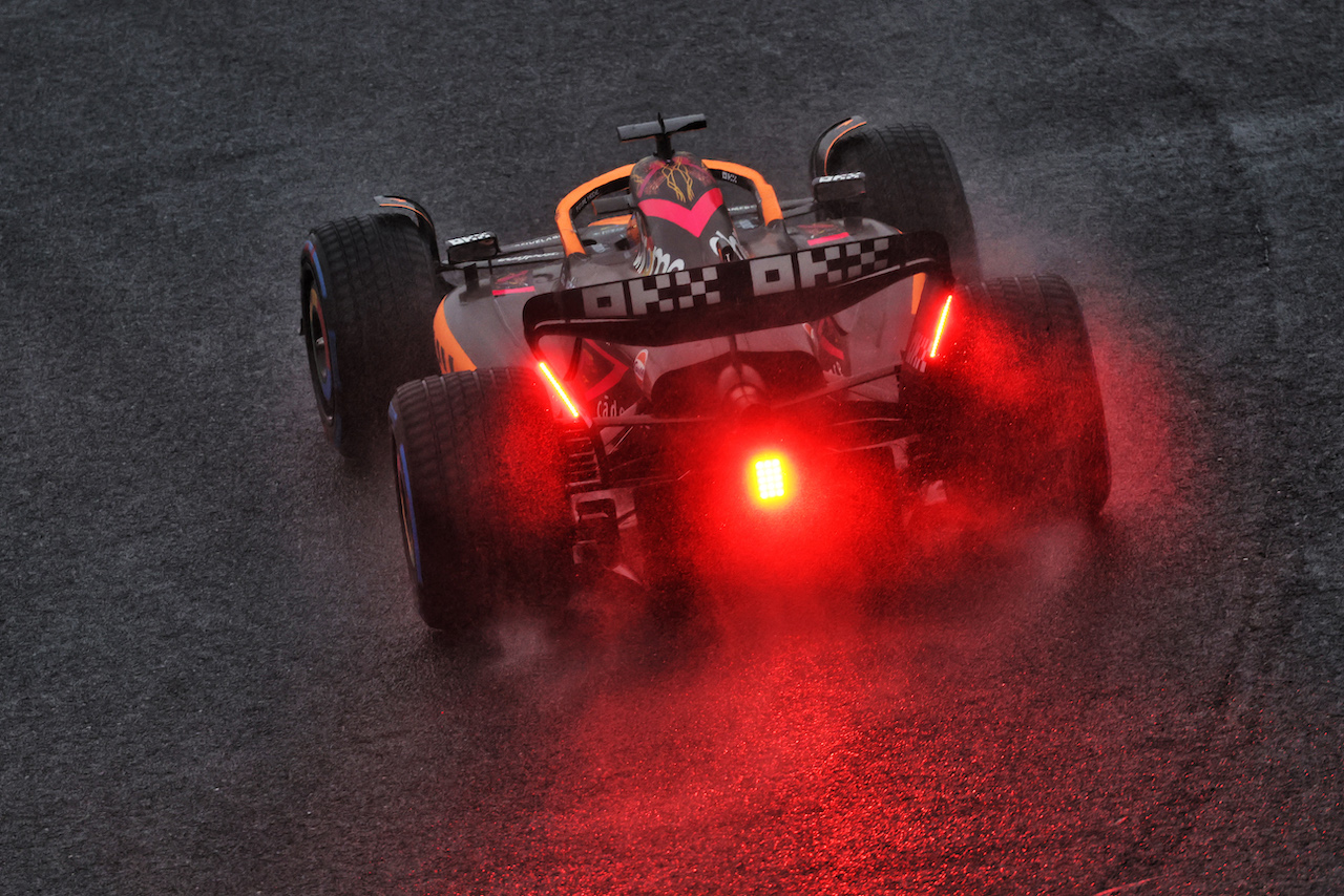 GP GIAPPONE, Daniel Ricciardo (AUS) McLaren MCL36.
09.10.2022. Formula 1 World Championship, Rd 18, Japanese Grand Prix, Suzuka, Japan, Gara Day.
- www.xpbimages.com, EMail: requests@xpbimages.com © Copyright: Bearne / XPB Images
