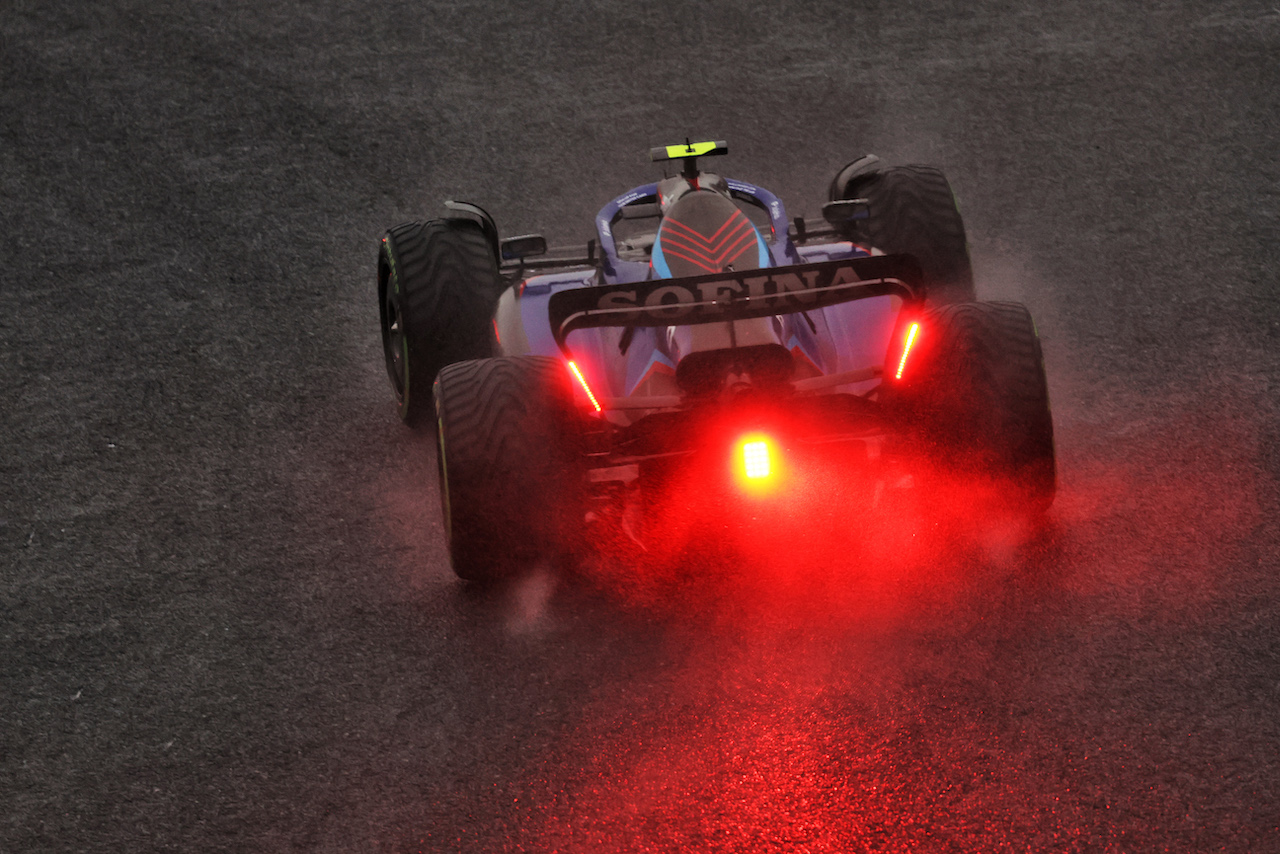 GP GIAPPONE, Nicholas Latifi (CDN) Williams Racing FW44.
09.10.2022. Formula 1 World Championship, Rd 18, Japanese Grand Prix, Suzuka, Japan, Gara Day.
- www.xpbimages.com, EMail: requests@xpbimages.com © Copyright: Bearne / XPB Images