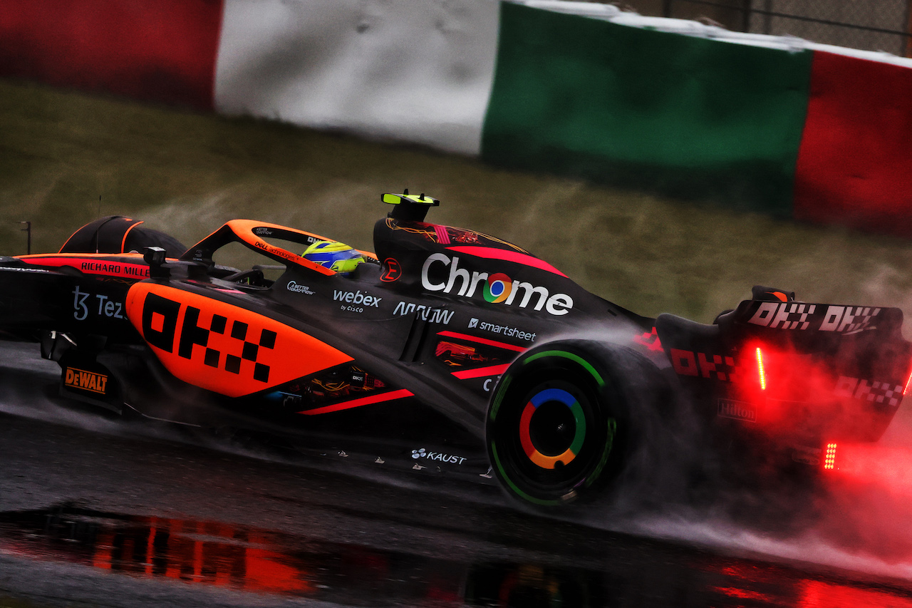 GP GIAPPONE, Lando Norris (GBR) McLaren MCL36.
09.10.2022. Formula 1 World Championship, Rd 18, Japanese Grand Prix, Suzuka, Japan, Gara Day.
 - www.xpbimages.com, EMail: requests@xpbimages.com © Copyright: Coates / XPB Images