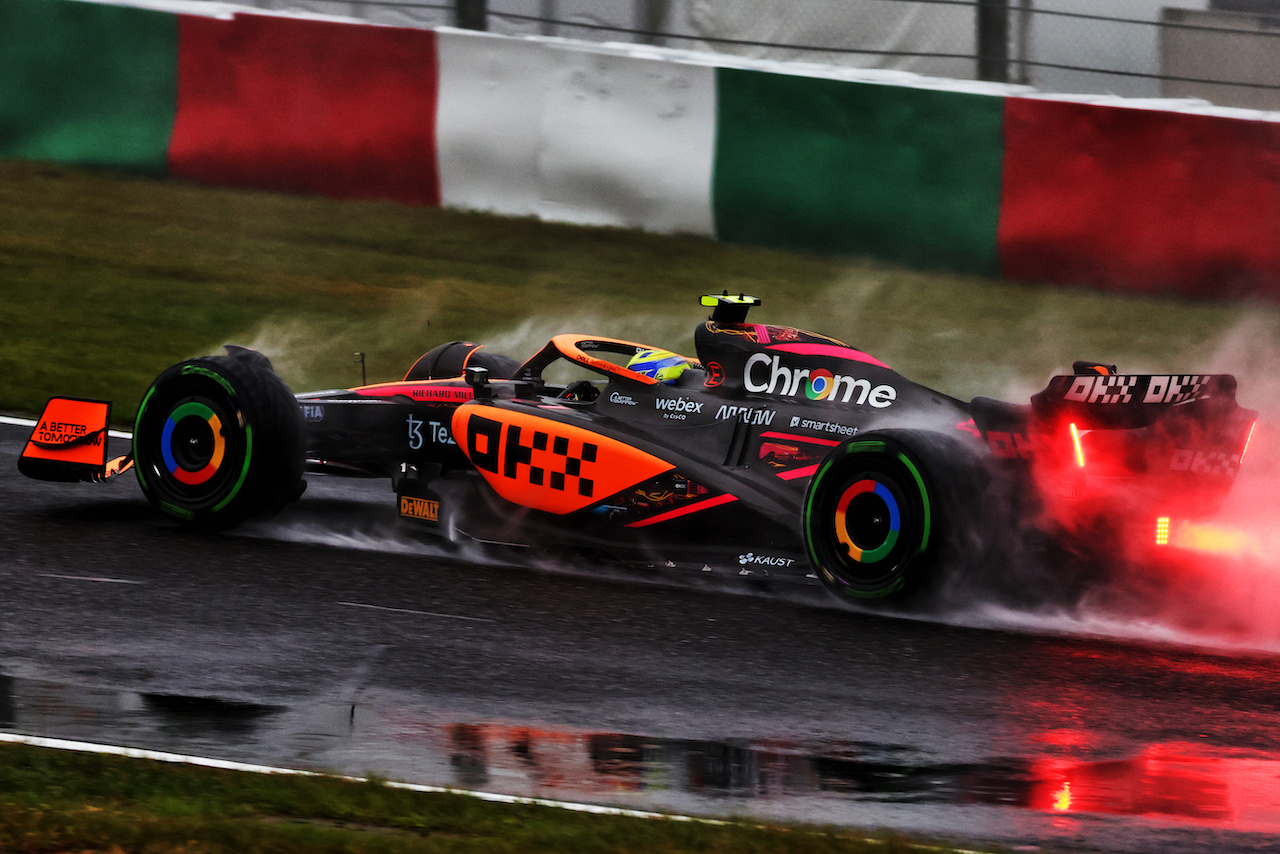 GP GIAPPONE, Lando Norris (GBR) McLaren MCL36.
09.10.2022. Formula 1 World Championship, Rd 18, Japanese Grand Prix, Suzuka, Japan, Gara Day.
 - www.xpbimages.com, EMail: requests@xpbimages.com © Copyright: Coates / XPB Images