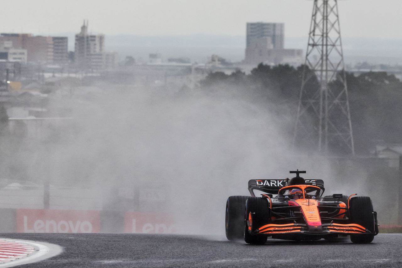 GP GIAPPONE, Daniel Ricciardo (AUS) McLaren MCL36.
09.10.2022. Formula 1 World Championship, Rd 18, Japanese Grand Prix, Suzuka, Japan, Gara Day.
 - www.xpbimages.com, EMail: requests@xpbimages.com © Copyright: Coates / XPB Images