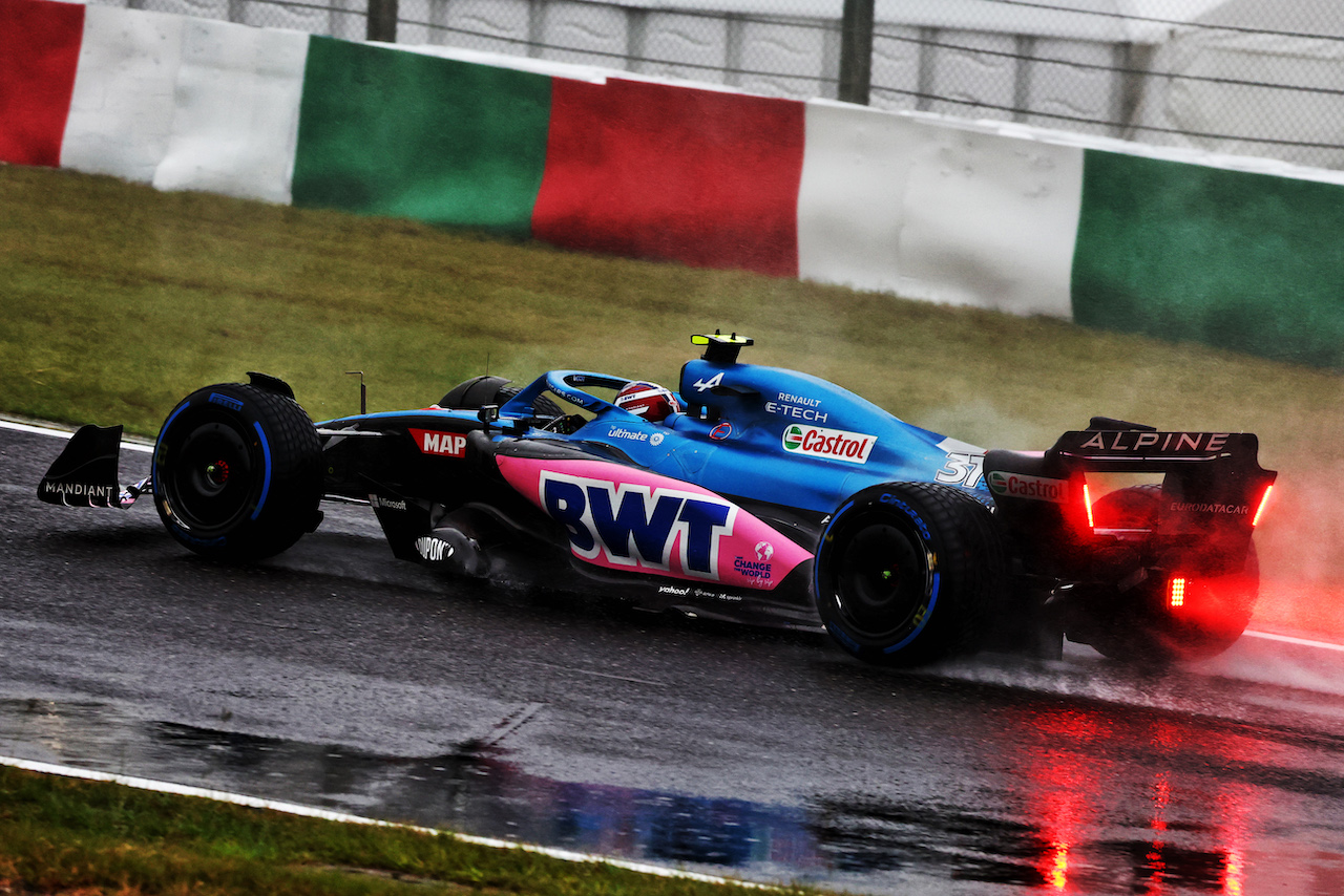 GP GIAPPONE, Esteban Ocon (FRA) Alpine F1 Team A522.
09.10.2022. Formula 1 World Championship, Rd 18, Japanese Grand Prix, Suzuka, Japan, Gara Day.
 - www.xpbimages.com, EMail: requests@xpbimages.com © Copyright: Coates / XPB Images