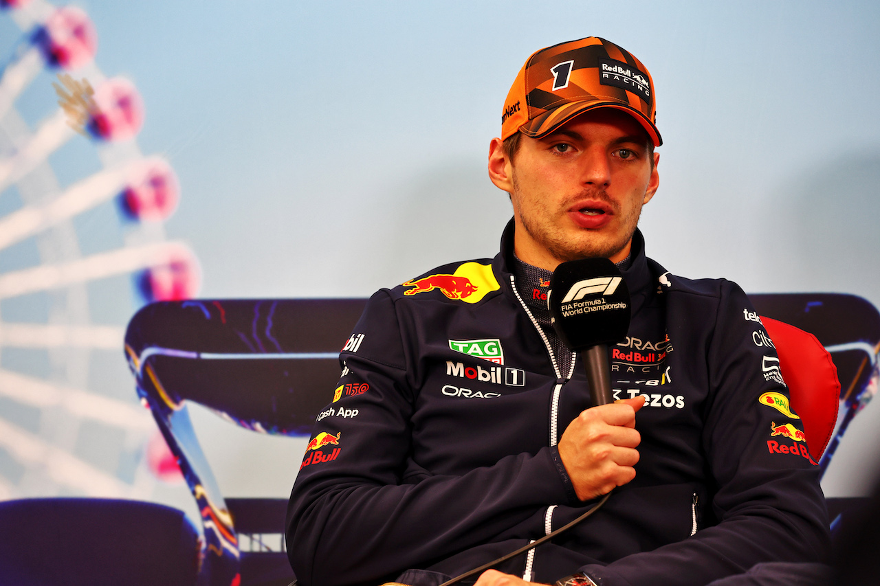 GP GIAPPONE, Gara winner e World Champion Max Verstappen (NLD) Red Bull Racing in the post race FIA Press Conference.
09.10.2022. Formula 1 World Championship, Rd 18, Japanese Grand Prix, Suzuka, Japan, Gara Day.
- www.xpbimages.com, EMail: requests@xpbimages.com © Copyright: Batchelor / XPB Images