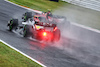 GP GIAPPONE, Lewis Hamilton (GBR) Mercedes AMG F1 W13 e Carlos Sainz Jr (ESP) Ferrari F1-75.
09.10.2022. Formula 1 World Championship, Rd 18, Japanese Grand Prix, Suzuka, Japan, Gara Day.
 - www.xpbimages.com, EMail: requests@xpbimages.com © Copyright: Coates / XPB Images