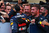 GP GIAPPONE, Gara winner Max Verstappen (NLD) Red Bull Racing celebrates with the team in parc ferme.
09.10.2022. Formula 1 World Championship, Rd 18, Japanese Grand Prix, Suzuka, Japan, Gara Day.
 - www.xpbimages.com, EMail: requests@xpbimages.com © Copyright: Coates / XPB Images
