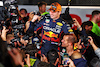 GP GIAPPONE, Gara winner Max Verstappen (NLD) Red Bull Racing celebrates winning the World Championship with the team.
09.10.2022. Formula 1 World Championship, Rd 18, Japanese Grand Prix, Suzuka, Japan, Gara Day.
- www.xpbimages.com, EMail: requests@xpbimages.com © Copyright: Batchelor / XPB Images