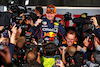 GP GIAPPONE, Gara winner Max Verstappen (NLD) Red Bull Racing celebrates winning the World Championship with the team.
09.10.2022. Formula 1 World Championship, Rd 18, Japanese Grand Prix, Suzuka, Japan, Gara Day.
- www.xpbimages.com, EMail: requests@xpbimages.com © Copyright: Batchelor / XPB Images