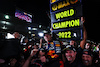 GP GIAPPONE, Gara winner Max Verstappen (NLD) Red Bull Racing celebrates winning the World Championship with the team.
09.10.2022. Formula 1 World Championship, Rd 18, Japanese Grand Prix, Suzuka, Japan, Gara Day.
 - www.xpbimages.com, EMail: requests@xpbimages.com © Copyright: Coates / XPB Images