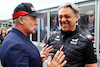 GP GIAPPONE, (L to R): Jean Alesi (FRA) with Luca de Meo (ITA) Groupe Renault Chief Executive Officer.
09.10.2022. Formula 1 World Championship, Rd 18, Japanese Grand Prix, Suzuka, Japan, Gara Day.
- www.xpbimages.com, EMail: requests@xpbimages.com © Copyright: Batchelor / XPB Images