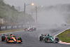GP GIAPPONE, Lando Norris (GBR) McLaren MCL36 e Lance Stroll (CDN) Aston Martin F1 Team AMR22 at the partenza of the race.
09.10.2022. Formula 1 World Championship, Rd 18, Japanese Grand Prix, Suzuka, Japan, Gara Day.
- www.xpbimages.com, EMail: requests@xpbimages.com © Copyright: Bearne / XPB Images