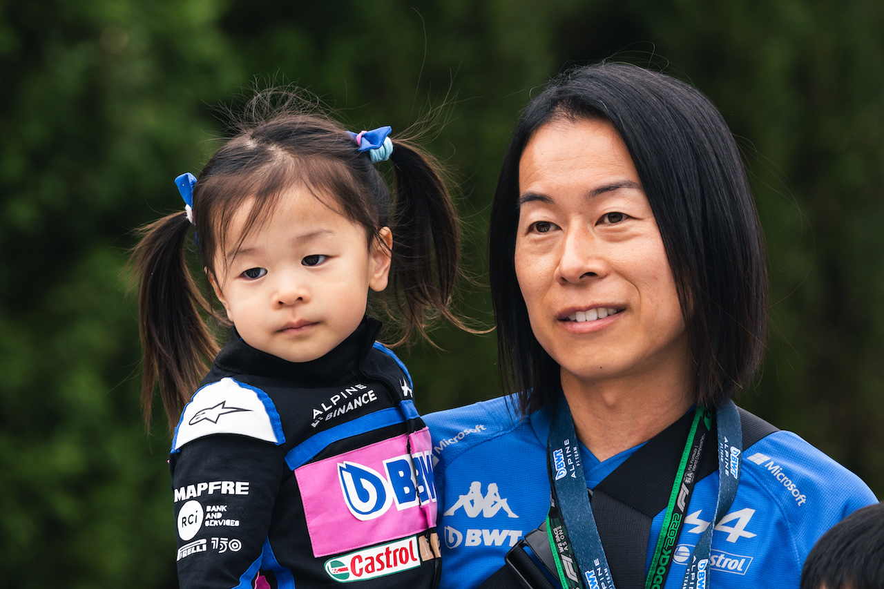 GP GIAPPONE, Alpine F1 Team fans.
06.10.2022. Formula 1 World Championship, Rd 18, Japanese Grand Prix, Suzuka, Japan, Preparation Day.
- www.xpbimages.com, EMail: requests@xpbimages.com © Copyright: Bearne / XPB Images
