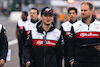 GP GIAPPONE, Guanyu Zhou (CHN) Alfa Romeo F1 Team walks the circuit with the team.
06.10.2022. Formula 1 World Championship, Rd 18, Japanese Grand Prix, Suzuka, Japan, Preparation Day.
- www.xpbimages.com, EMail: requests@xpbimages.com © Copyright: Bearne / XPB Images
