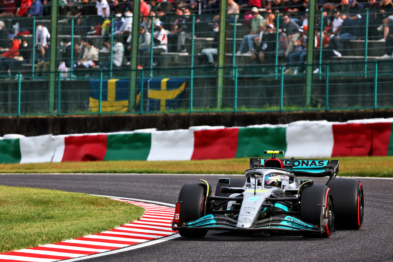 GP GIAPPONE, Lewis Hamilton (GBR) Mercedes AMG F1 W13.
08.10.2022. Formula 1 World Championship, Rd 18, Japanese Grand Prix, Suzuka, Japan, Qualifiche Day.
 - www.xpbimages.com, EMail: requests@xpbimages.com © Copyright: Coates / XPB Images