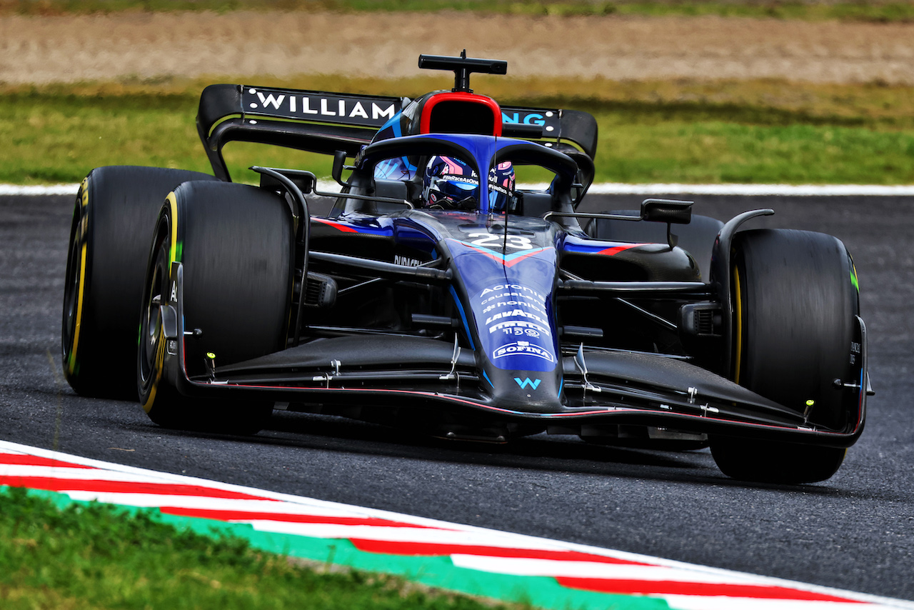 GP GIAPPONE, Alexander Albon (THA) Williams Racing FW44.
08.10.2022. Formula 1 World Championship, Rd 18, Japanese Grand Prix, Suzuka, Japan, Qualifiche Day.
 - www.xpbimages.com, EMail: requests@xpbimages.com © Copyright: Coates / XPB Images